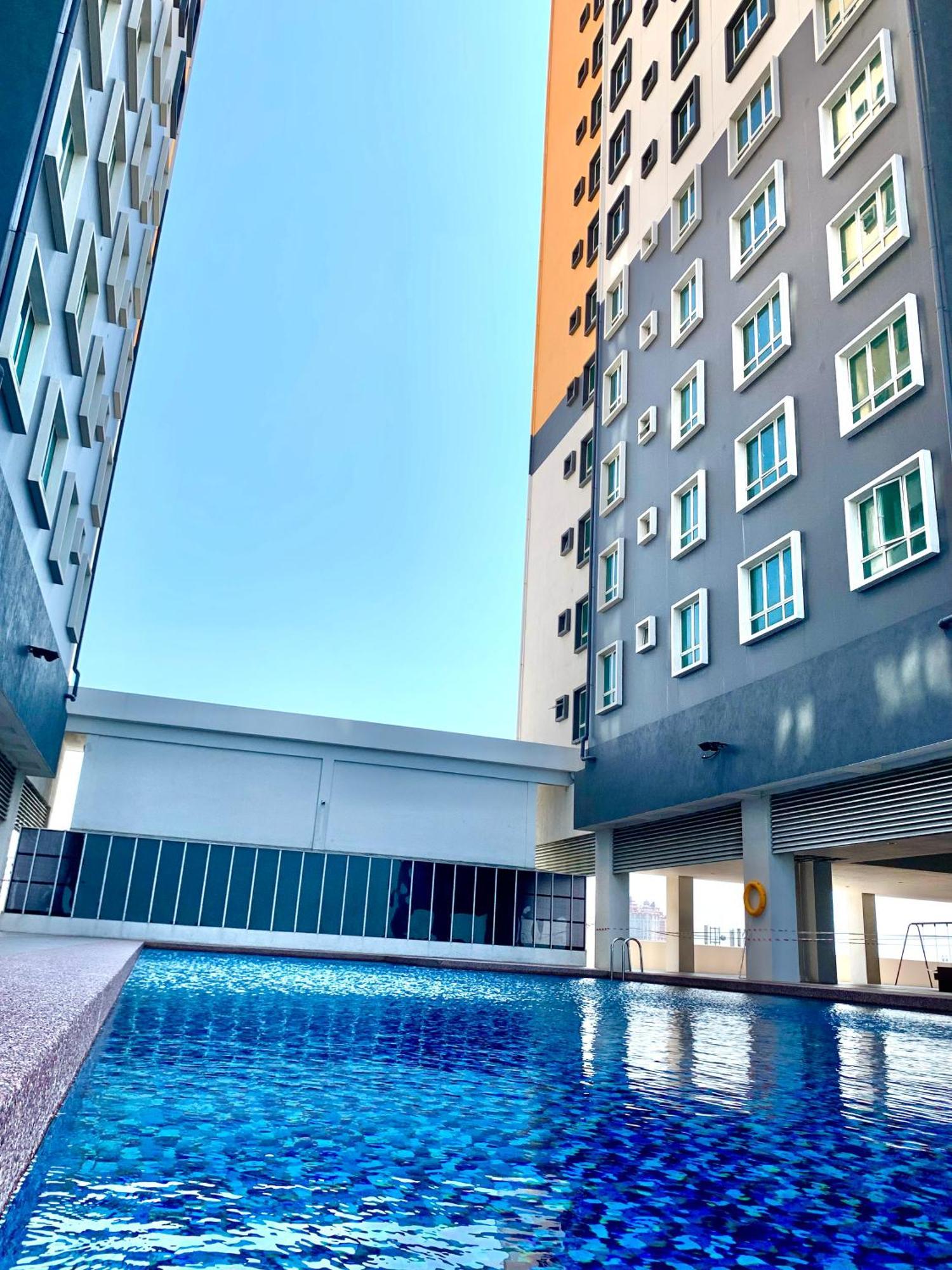 Bunga Tanjung Seaview Apartment Kuala Terengganu
